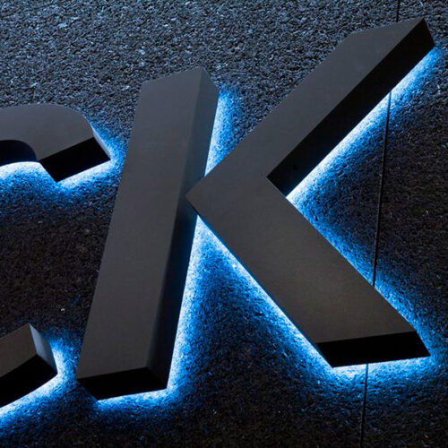 letras iluminada letra corporea iluminada