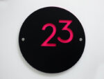 cartel con numero
