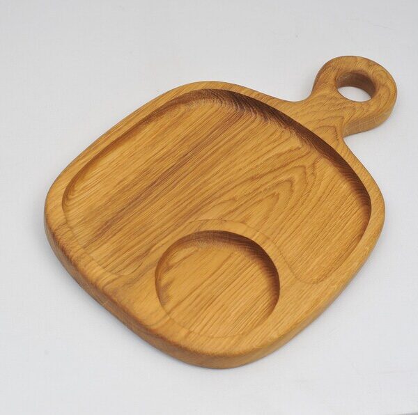 tabla para picada echa en madera